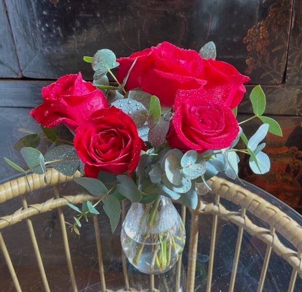 Jarroncito 6 Rosas rojas