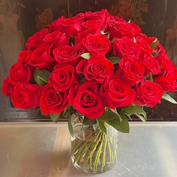 Arreglo mediano de Rosas rojas