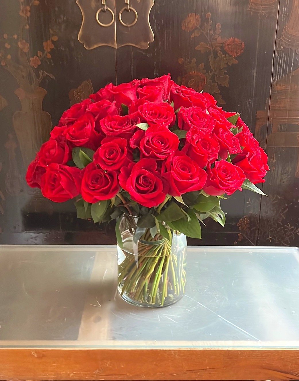 Arreglo mediano de Rosas rojas - Imagen 3