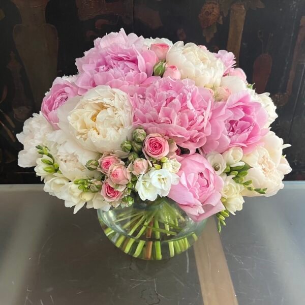 Peonías y otras flores