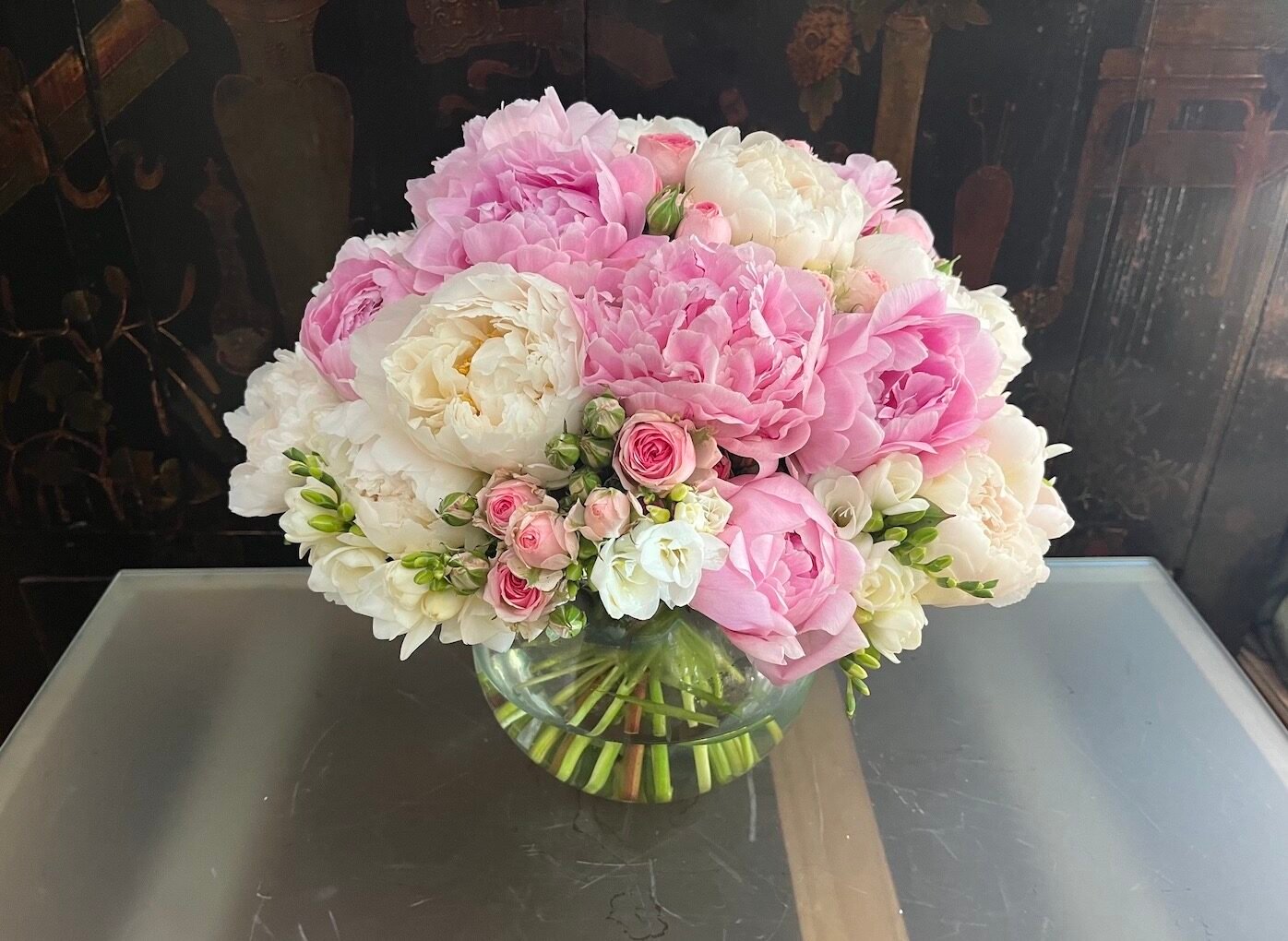 Peonías y otras flores